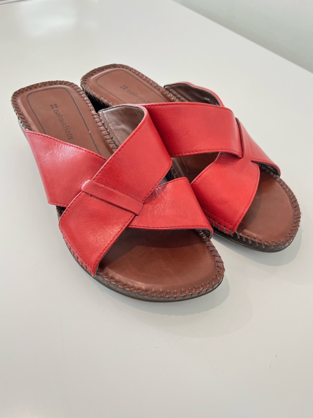 Naturalizer Red Leather Crisscross Slide Sandals Comfort Shoe Slip-On